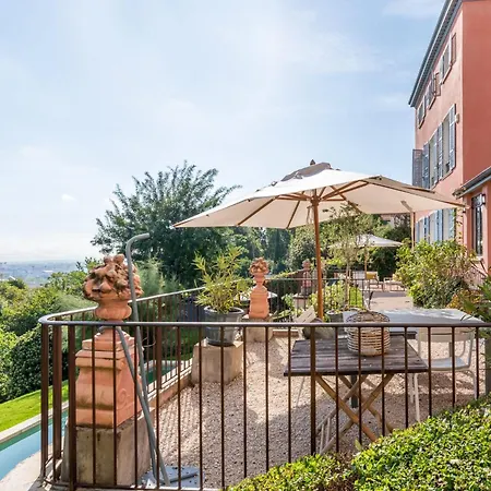 La Vue - Charming House With A Pool Garden And Amazing View *