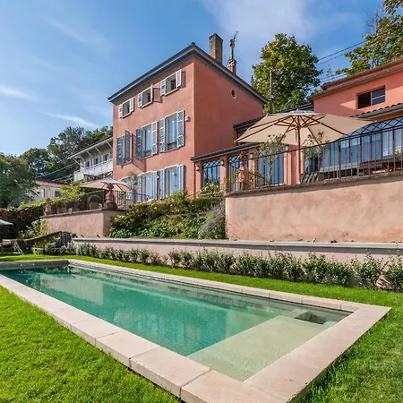 La Vue - Charming House With A Pool Garden And Amazing View Βίλα